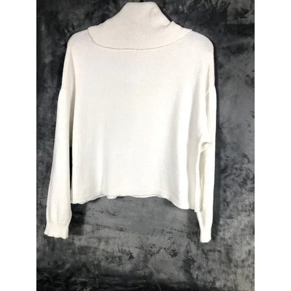 Warm And Cozy Lifestyle Sweater Woman's Adult Medium - Picture 8 of 15